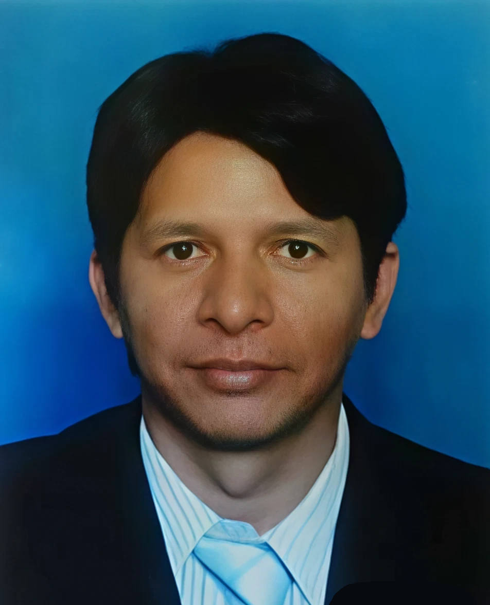 Jose L Lopez